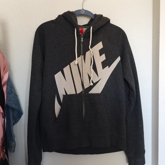 Nike Sweaters - Nike hoodie
